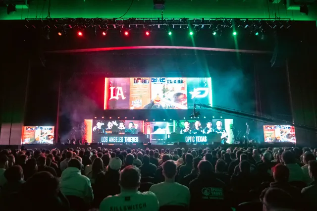 The Los Angeles Thieves and OpTic Texas on mainstage during a Call of Duty League event